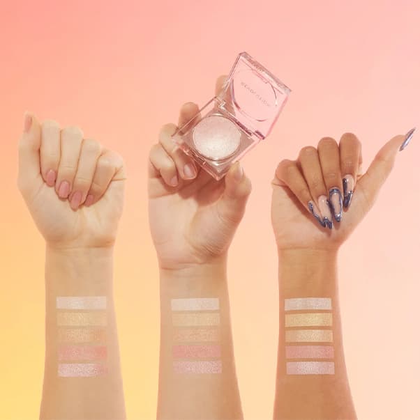 BEAM BRIGHT HIGHLIGHTER Хайлайтер для лица